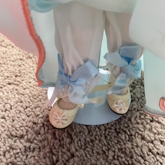 Treasury collectors Gloria doll - Picture 8 of 11